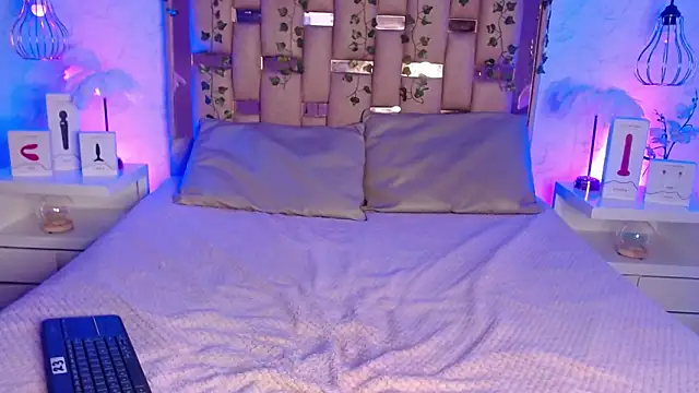 Snapshot of GigiVolkova chatting on 4, 3, 2025 GigiVolkova online show from 4, 3, 2025