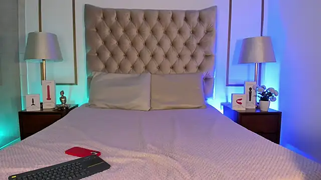 Snapshot of GigiVolkova chatting on 25, 10, 2025 GigiVolkova online show from 25, 10, 2025