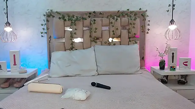 Snapshot of GigiVolkova chatting on 26, 11, 2025 GigiVolkova online show from 26, 11, 2025