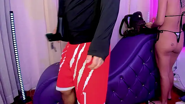 Yourslust  online show from 3, 3, 2026