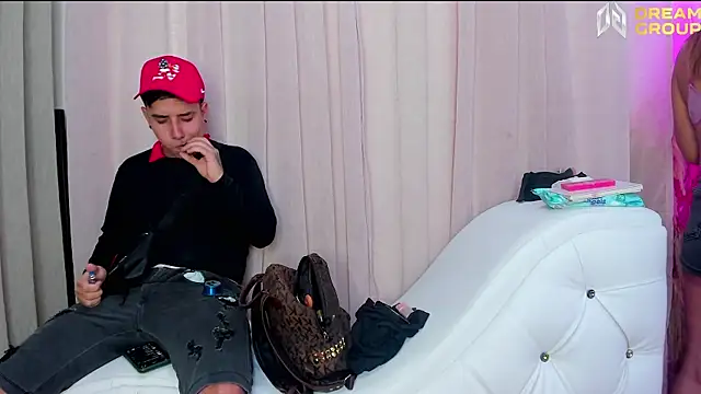 Yourslust  online show from 1, 4, 2026