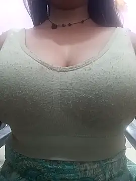 Snapshot of cute-mahek chatting on 16, 4, 2026 cute-mahek online show from 16, 4, 2026