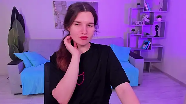 BonneyLove online show from 2, 12, 2024