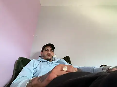 Rebeu313 online show from 8, 2, 2026