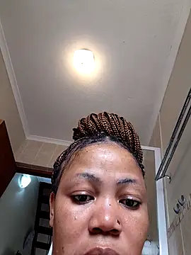 curvybigassqueen online show from 3, 3, 2026