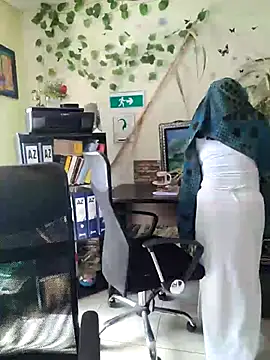 Snapshot of NAJWA-ARAB chatting on 9, 12, 2024 NAJWA-ARAB online show from 9, 12, 2024