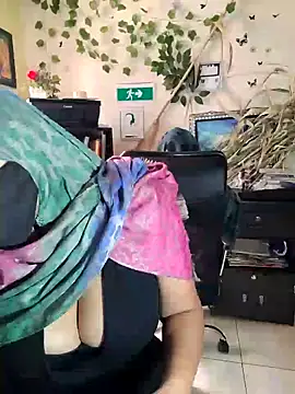 Snapshot of NAJWA-ARAB chatting on 28, 1, 2025 NAJWA-ARAB online show from 28, 1, 2025