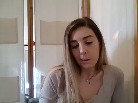 Snapshot of MissBella131 chatting on 24, 1, 2025 MissBella131 online show from 24, 1, 2025