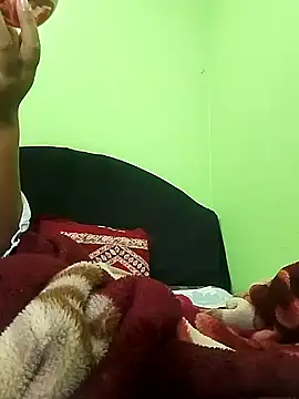 Taniya07 online show from 5, 1, 2025