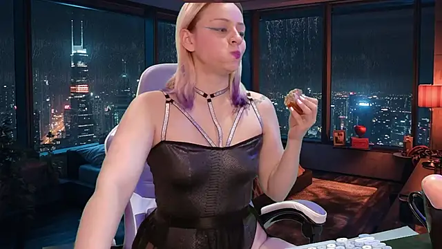 Snapshot of Dolce--Mia---Bianchi__07 chatting on 11, 1, 2025 Dolce--Mia---Bianchi  07 online show from 11, 1, 2025