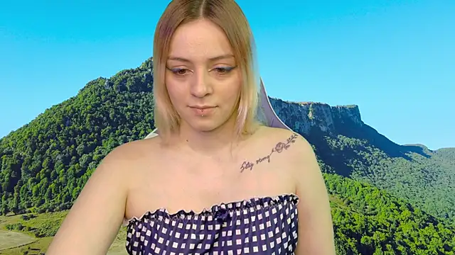 Snapshot of Dolce--Mia---Bianchi__07 chatting on 11, 3, 2025 Dolce--Mia---Bianchi  07 online show from 11, 3, 2025