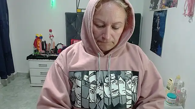 Snapshot of emperabigbootybigass chatting on 13, 5, 2026 emperabigbootybigass online show from 13, 5, 2026