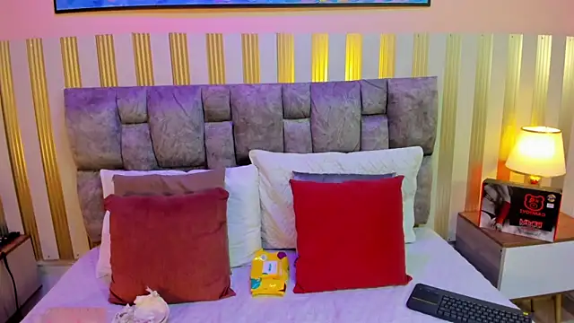 Snapshot of nova_lane chatting on 14, 12, 2025 nova lane online show from 14, 12, 2025