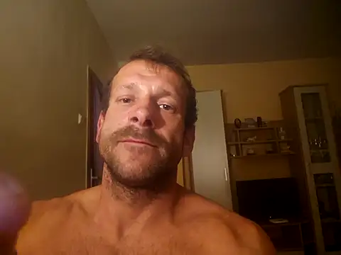 Snapshot of DonCristian chatting on 18, 10, 2025 DonCristian online show from 18, 10, 2025