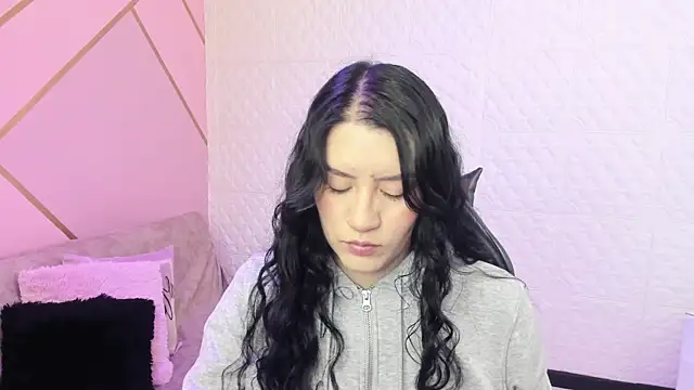 Snapshot of Violetaa_diazz chatting on 26, 9, 2025 Violetaa diazz online show from 26, 9, 2025