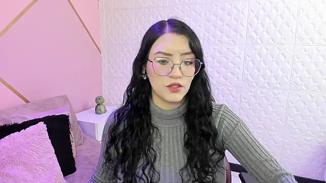 Snapshot of Violetaa_diazz chatting on 20, 11, 2025 Violetaa diazz online show from 20, 11, 2025