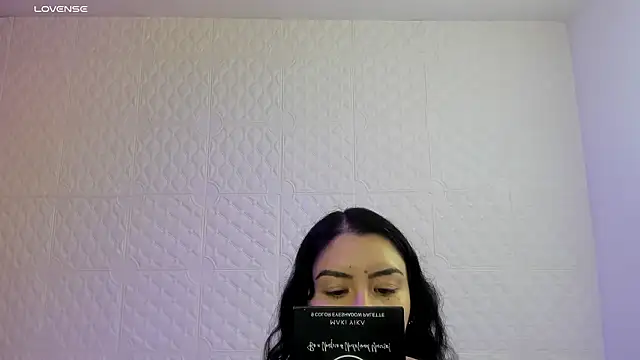 Violetaa diazz online show from 7, 2, 2026