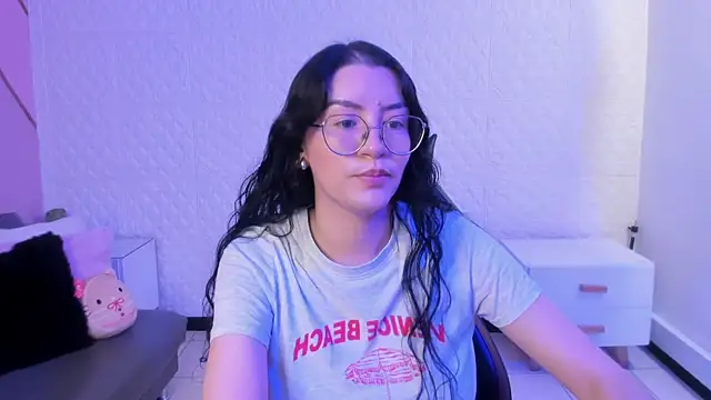 Violetaa diazz online show from 18, 7, 2026