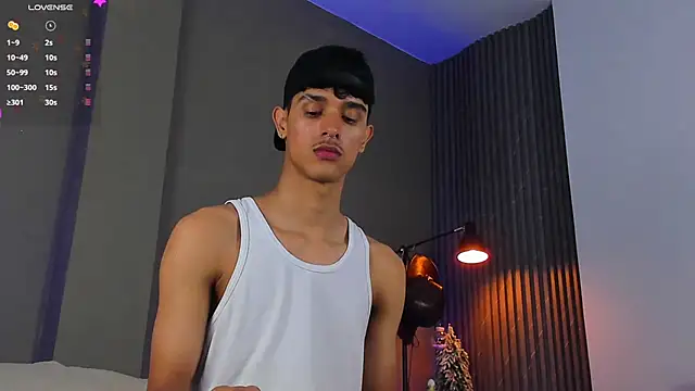 Snapshot of Busterspinter chatting on 8, 12, 2024 Busterspinter online show from 8, 12, 2024