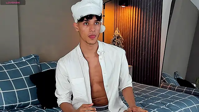 Snapshot of Busterspinter chatting on 25, 12, 2024 Busterspinter online show from 25, 12, 2024