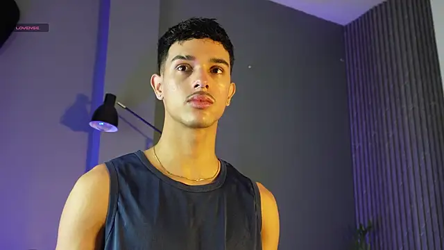 Snapshot of Busterspinter chatting on 9, 9, 2025 Busterspinter online show from 9, 9, 2025