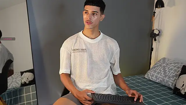 Snapshot of Busterspinter chatting on 5, 10, 2025 Busterspinter online show from 5, 10, 2025