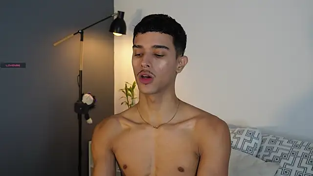 Snapshot of Busterspinter chatting on 6, 10, 2025 Busterspinter online show from 6, 10, 2025