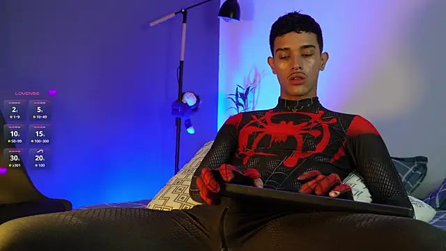 Snapshot of Busterspinter chatting on 7, 10, 2025 Busterspinter online show from 7, 10, 2025