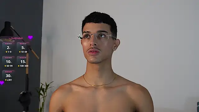 Snapshot of Busterspinter chatting on 19, 11, 2025 Busterspinter online show from 19, 11, 2025