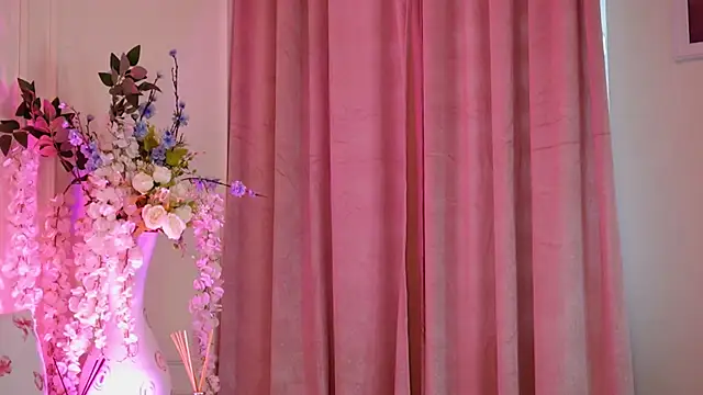 Snapshot of Amberseyes chatting on 15, 7, 2026 Amberseyes online show from 15, 7, 2026