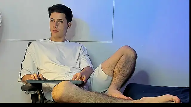 Adan rivas  online show from 4, 3, 2025