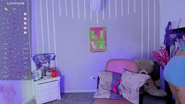 Snapshot of Andy_Gamboa chatting on 8, 10, 2025 Andy Gamboa online show from 8, 10, 2025