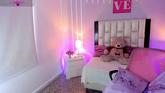 Snapshot of Andy_Gamboa chatting on 11, 11, 2025 Andy Gamboa online show from 11, 11, 2025