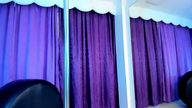 Coral Gibson online show from 27, 2, 2025