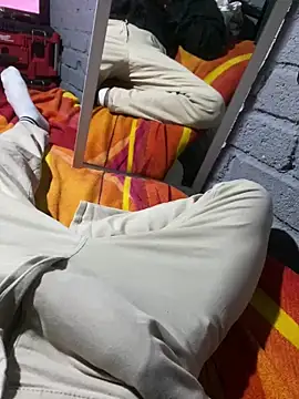 Snapshot of emiur chatting on 11, 12, 2024 emiur online show from 11, 12, 2024