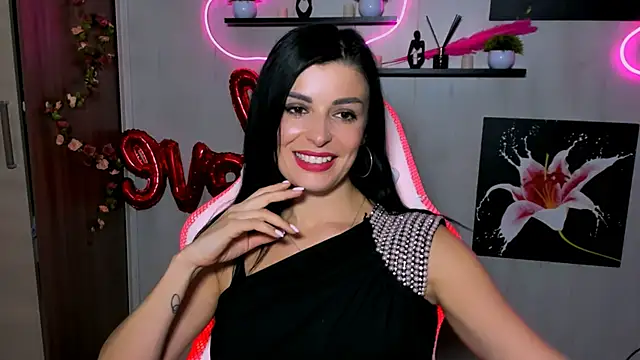 KayWuds online show from 7, 3, 2025