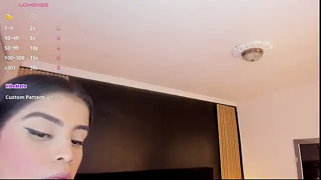 Snapshot of sweetsofia18 chatting on 22, 11, 2025 sweetsofia18 online show from 22, 11, 2025