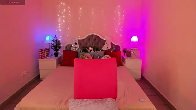 Snapshot of Aria69Stars chatting on 2, 1, 2025 Aria69Stars online show from 2, 1, 2025