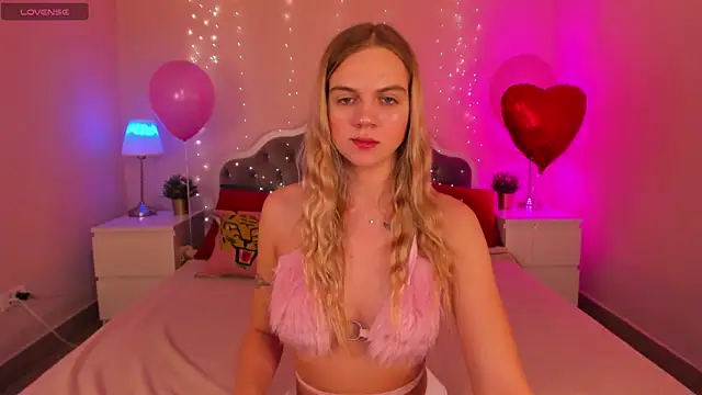 Snapshot of Aria69Stars chatting on 7, 3, 2025 Aria69Stars online show from 7, 3, 2025