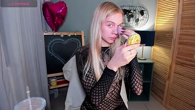 Snapshot of Aria69Stars chatting on 21, 9, 2025 Aria69Stars online show from 21, 9, 2025