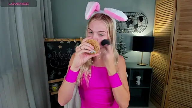 Snapshot of Aria69Stars chatting on 16, 12, 2025 Aria69Stars online show from 16, 12, 2025