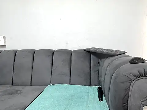 Pearl 00 online show from 20, 3, 2026