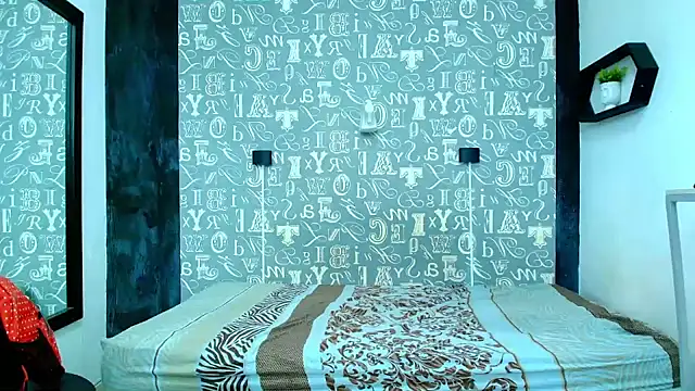 Celestial Queen  online show from 29, 1, 2025