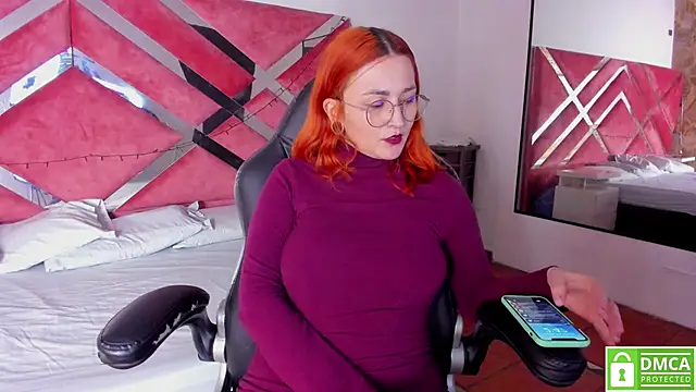 Snapshot of madame_ibby chatting on 29, 12, 2024 madame ibby online show from 29, 12, 2024