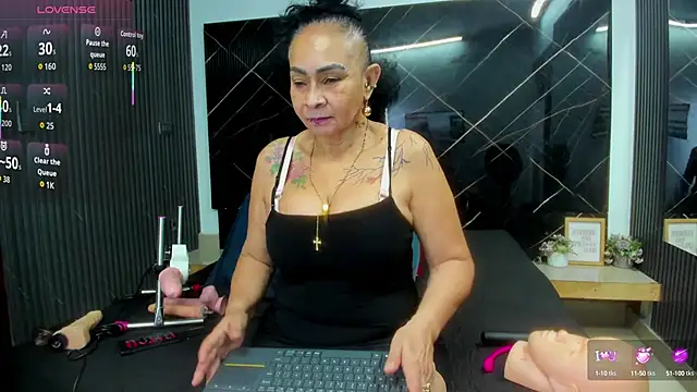 Snapshot of cloee-rabbyt chatting on 5, 10, 2025 cloee-rabbyt online show from 5, 10, 2025