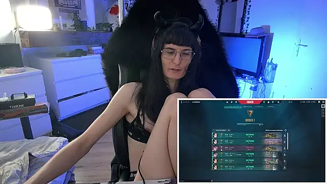 Snapshot of CeriseLapine chatting on 20, 10, 2025 CeriseLapine online show from 20, 10, 2025