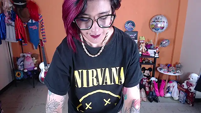 Snapshot of MissMiia2 chatting on 15, 1, 2025 MissMiia2 online show from 15, 1, 2025