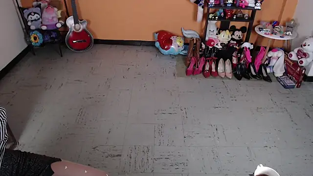 Snapshot of MissMiia2 chatting on 17, 1, 2025 MissMiia2 online show from 17, 1, 2025