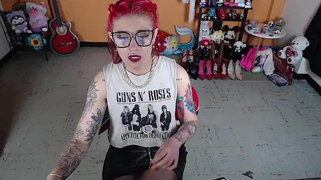 Snapshot of MissMiia2 chatting on 30, 1, 2025 MissMiia2 online show from 30, 1, 2025