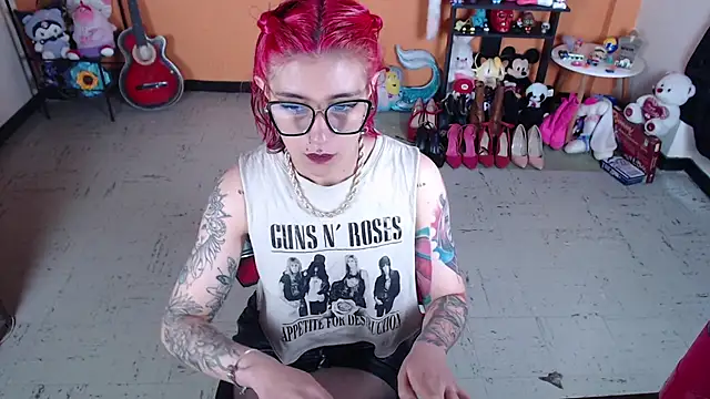 Snapshot of MissMiia2 chatting on 30, 1, 2025 MissMiia2 online show from 30, 1, 2025